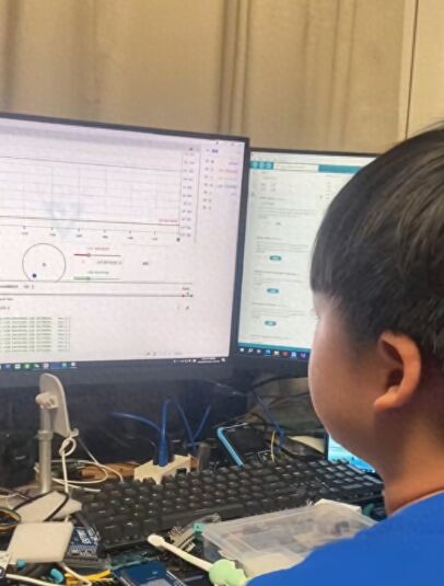 11歲男孩自寫600多行代碼造“火箭” 網友驚了......